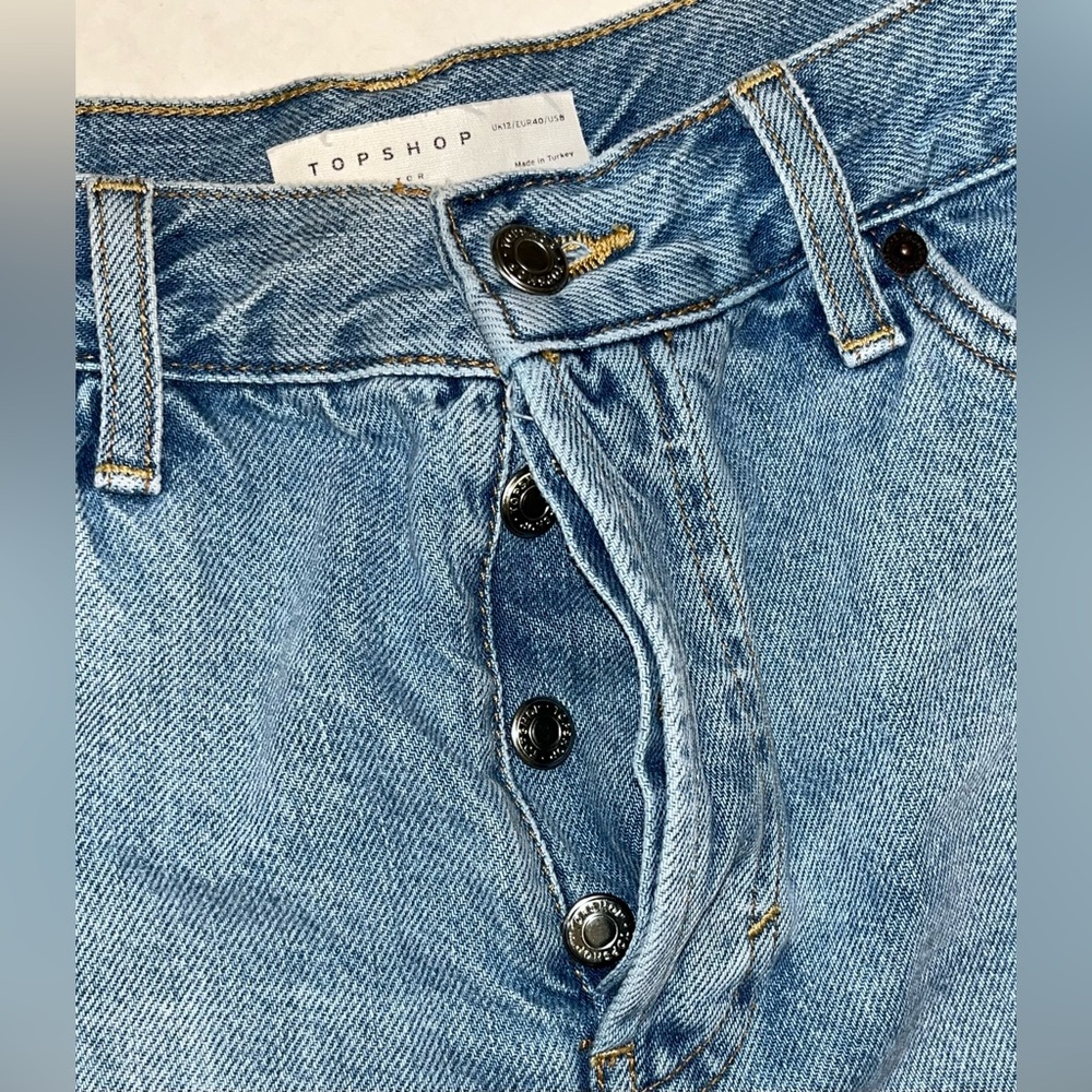 TOPSHOP Editor denim jean shorts 9.5" inseam light wash baggy skater Size 8 - Picture 2 of 5